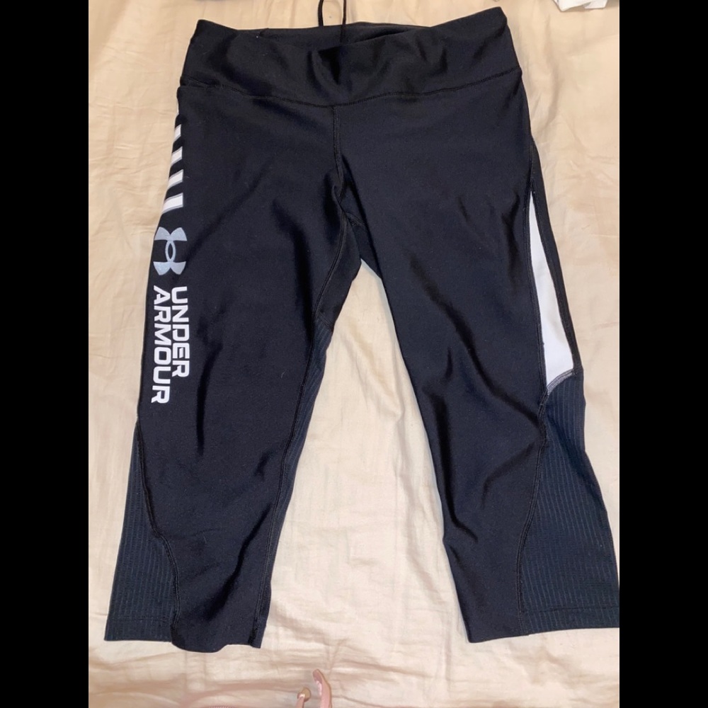 Women’s large capris underarmour heat gear
